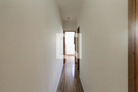 Corredor de casa à venda com 3 quartos, 92m² em Vila Carrão, São Paulo