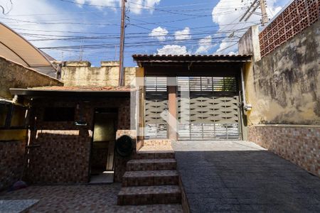 Garagem de casa à venda com 2 quartos, 200m² em Artur Alvim, São Paulo