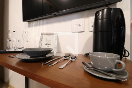 Cozinha de kitnet/studio para alugar com 1 quarto, 25m² em Pompeia, São Paulo