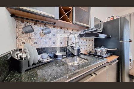 Cozinha de kitnet/studio para alugar com 1 quarto, 25m² em Pompeia, São Paulo