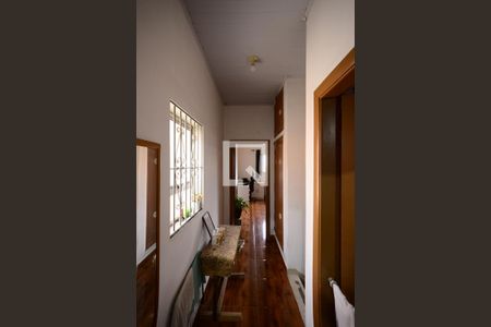 Corredor de casa à venda com 3 quartos, 102m² em Vila Dom Pedro I, São Paulo