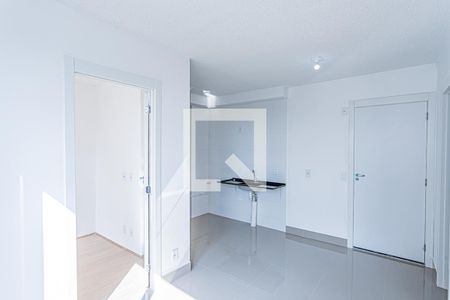 Sala, cozinha e área de serviço de apartamento para alugar com 2 quartos, 36m² em Vila Pirituba, São Paulo