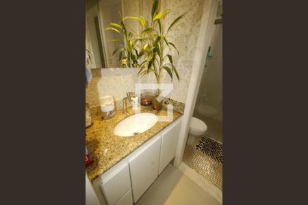 banheiro 1 de apartamento à venda com 4 quartos, 106m² em Buritis, Belo Horizonte