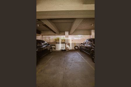 Garagem de apartamento à venda com 4 quartos, 160m² em Medianeira, Porto Alegre