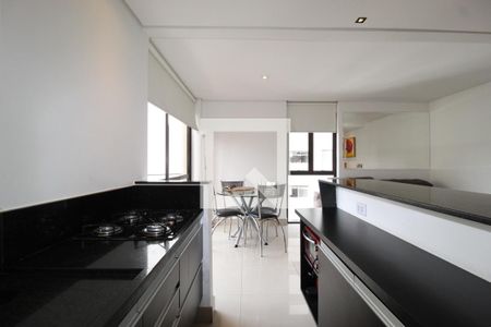 Sala/Cozinha de apartamento para alugar com 1 quarto, 70m² em Vila Nova Conceição, São Paulo