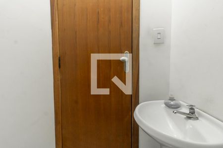 Lavabo de casa de condomínio para alugar com 2 quartos, 75m² em Jardim Matarazzo, São Paulo