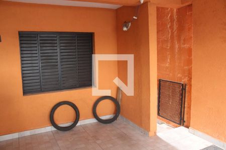 Garagem de casa à venda com 4 quartos, 180m² em Vila Barbosa, São Paulo