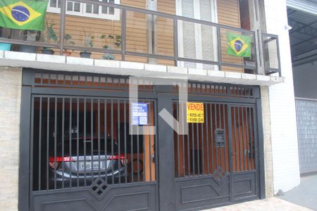Plaquinha de casa à venda com 4 quartos, 180m² em Vila Barbosa, São Paulo