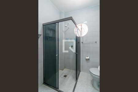 Banheiro de apartamento para alugar com 1 quarto, 60m² em Vista Alegre, Rio de Janeiro