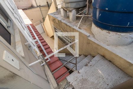 Sala - Escada de acesso de apartamento para alugar com 1 quarto, 60m² em Vista Alegre, Rio de Janeiro