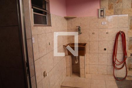 Lavanderia (Torneira) de casa para alugar com 1 quarto, 70m² em Santa Luzia, Ribeirão Pires