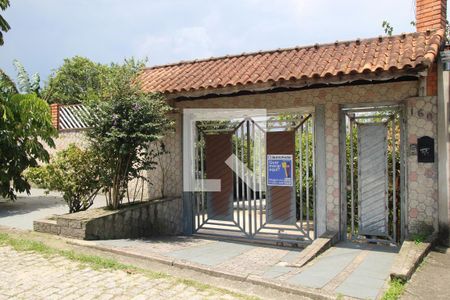 Fachada de casa para alugar com 1 quarto, 70m² em Santa Luzia, Ribeirão Pires