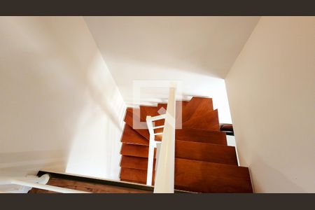 Escada de casa de condomínio à venda com 3 quartos, 89m² em Engordadouro, Jundiaí