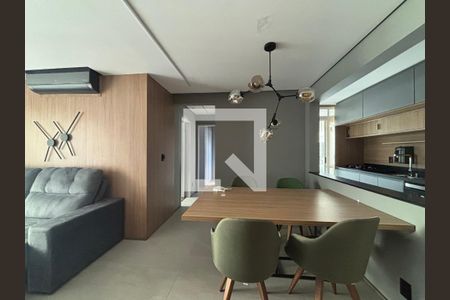 Sala de apartamento para alugar com 2 quartos, 70m² em Indianópolis, São Paulo