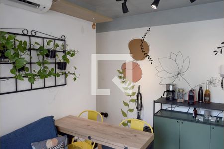 Sala de apartamento à venda com 2 quartos, 42m² em Pinheiros, São Paulo