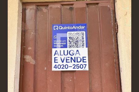 Plaquinha instalada de casa à venda com 3 quartos, 305m² em Industrial, Contagem