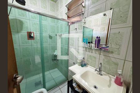 Banheiro de casa à venda com 3 quartos, 305m² em Industrial, Contagem