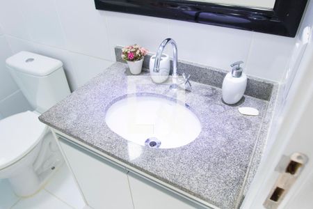 Banheiro de apartamento para alugar com 1 quarto, 35m² em Barra Funda, São Paulo