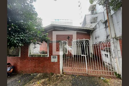 Fachada de casa à venda com 3 quartos, 175m² em Vila Itapura, Campinas