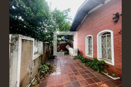 Área externa de casa à venda com 3 quartos, 175m² em Vila Itapura, Campinas