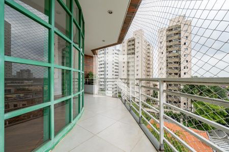 Sacada de apartamento à venda com 3 quartos, 250m² em Vila Alexandria, São Paulo