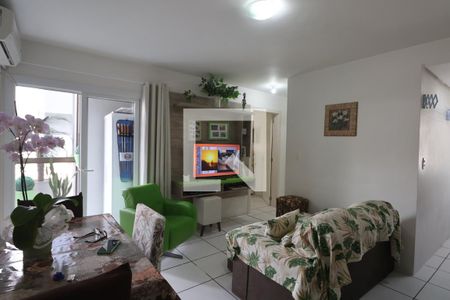 Sala de apartamento à venda com 2 quartos, 60m² em Igara, Canoas