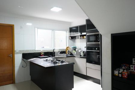 Cozinha de casa de condomínio à venda com 3 quartos, 217m² em Vila Bertioga, São Paulo