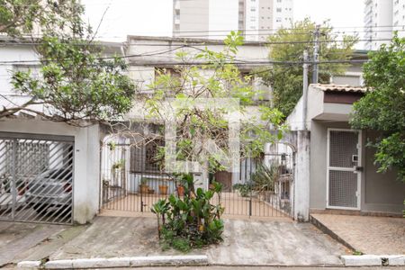 Fachada de casa à venda com 3 quartos, 130m² em Campo Belo, São Paulo