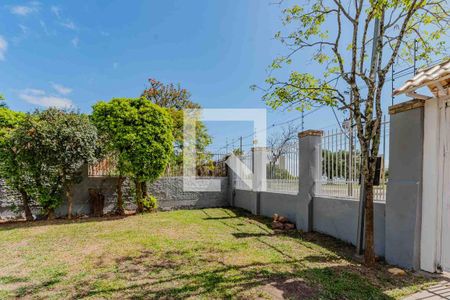 Área externa de casa para alugar com 3 quartos, 160m² em Guarujá, Porto Alegre