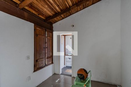 Área externa de casa para alugar com 3 quartos, 160m² em Guarujá, Porto Alegre