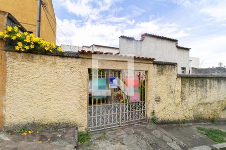 Fachada de casa para alugar com 3 quartos, 384m² em Carlos Prates, Belo Horizonte