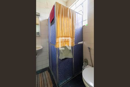 Banheiro social de casa para alugar com 3 quartos, 384m² em Carlos Prates, Belo Horizonte