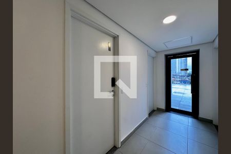 Hall Apartamento de kitnet/studio para alugar com 1 quarto, 25m² em Santo Amaro, São Paulo