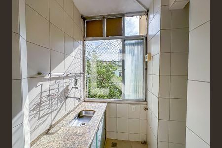 Cozinha de kitnet/studio para alugar com 1 quarto, 24m² em Catete, Rio de Janeiro