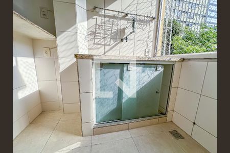 Cozinha de kitnet/studio para alugar com 1 quarto, 24m² em Catete, Rio de Janeiro