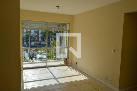 Sala de apartamento à venda com 2 quartos, 60m² em Taquara, Rio de Janeiro