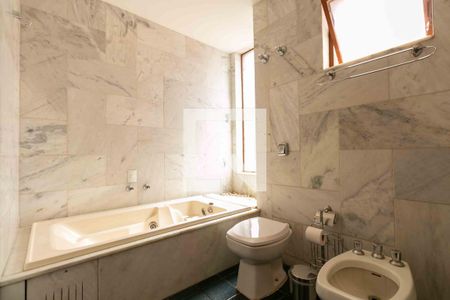 Banheiro Suite de casa à venda com 5 quartos, 460m² em Santa Amelia, Belo Horizonte