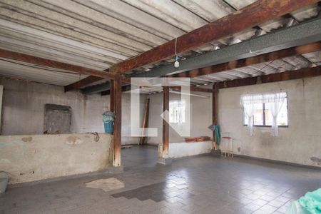 Salão de casa para alugar com 4 quartos, 340m² em Jardim Santo Elias, São Paulo