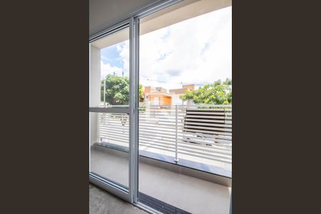 Varanda de casa à venda com 3 quartos, 152m² em Novo Osasco, Osasco