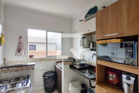 Cozinha de casa de condomínio para alugar com 2 quartos, 54m² em Nova Mirim, Praia Grande