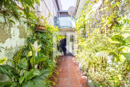 Quintal Lateral de casa à venda com 5 quartos, 250m² em Presidente Altino, Osasco