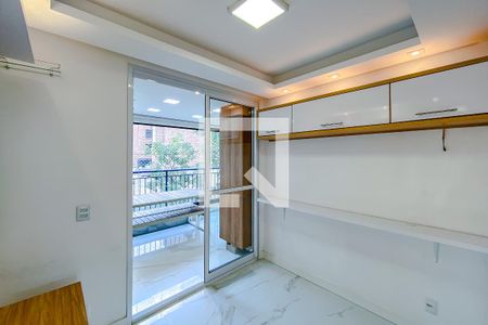 Sala de apartamento para alugar com 3 quartos, 72m² em Cambuci, São Paulo