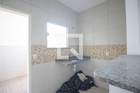 Cozinha de apartamento para alugar com 2 quartos, 49m² em Colubandê, São Gonçalo