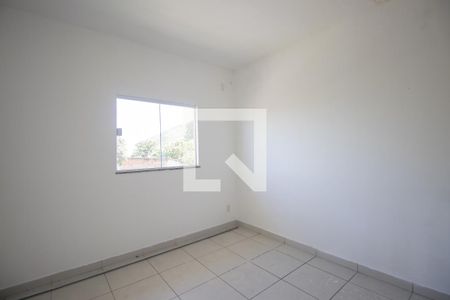 Quarto 1 de apartamento para alugar com 2 quartos, 49m² em Colubandê, São Gonçalo