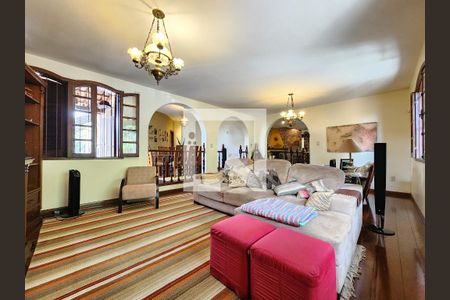 Sala de casa à venda com 5 quartos, 513m² em Santa Lúcia, Belo Horizonte