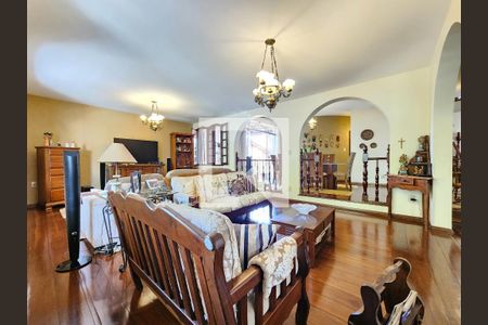 Sala de casa à venda com 5 quartos, 513m² em Santa Lúcia, Belo Horizonte