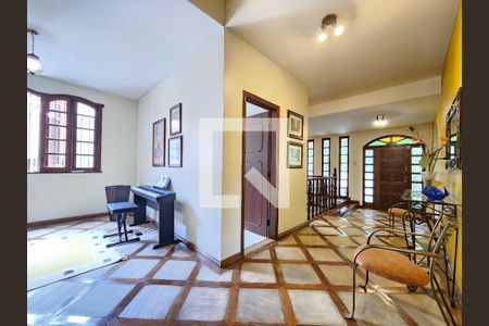 Sala de casa à venda com 5 quartos, 513m² em Santa Lúcia, Belo Horizonte