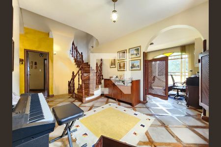 Sala de casa à venda com 5 quartos, 513m² em Santa Lúcia, Belo Horizonte