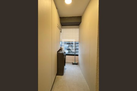 Área de Serviço de apartamento para alugar com 2 quartos, 75m² em Alphaville Industrial, Barueri