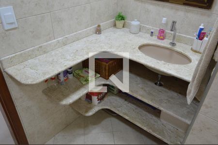 Banheiro de apartamento à venda com 2 quartos, 60m² em Taquara, Rio de Janeiro